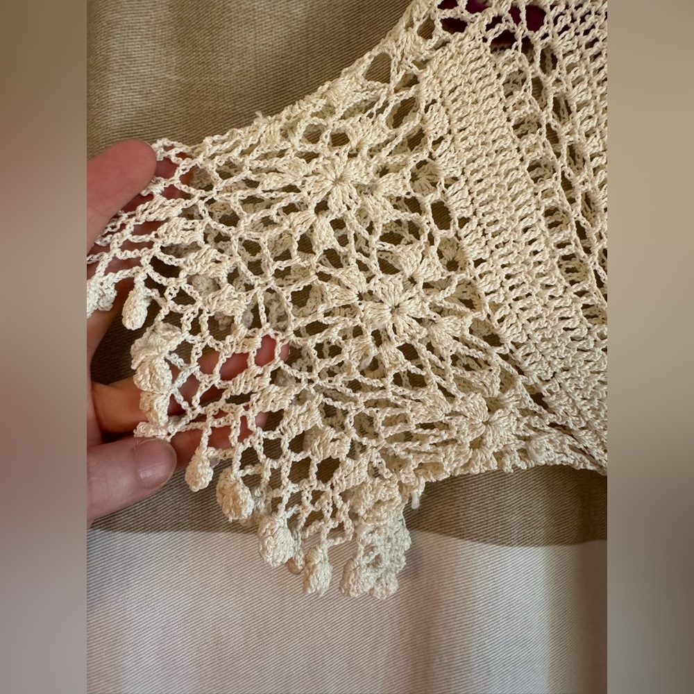 🤍 Forever 21 Cream Crochet Dress Size S- L 100% Viscose - Picture 7 of 8